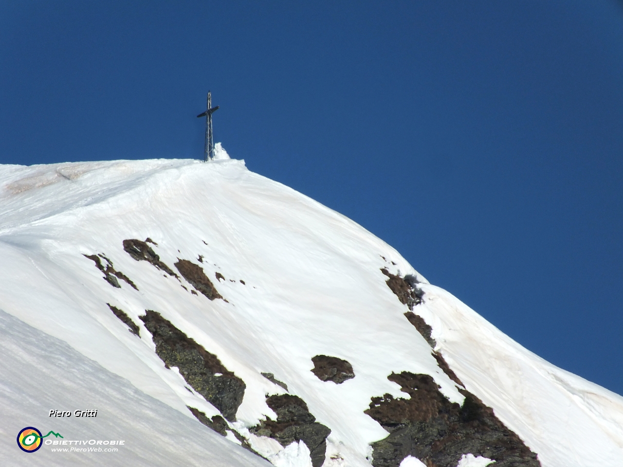 74 Zoom sulla cima del Pizzo Segade.JPG